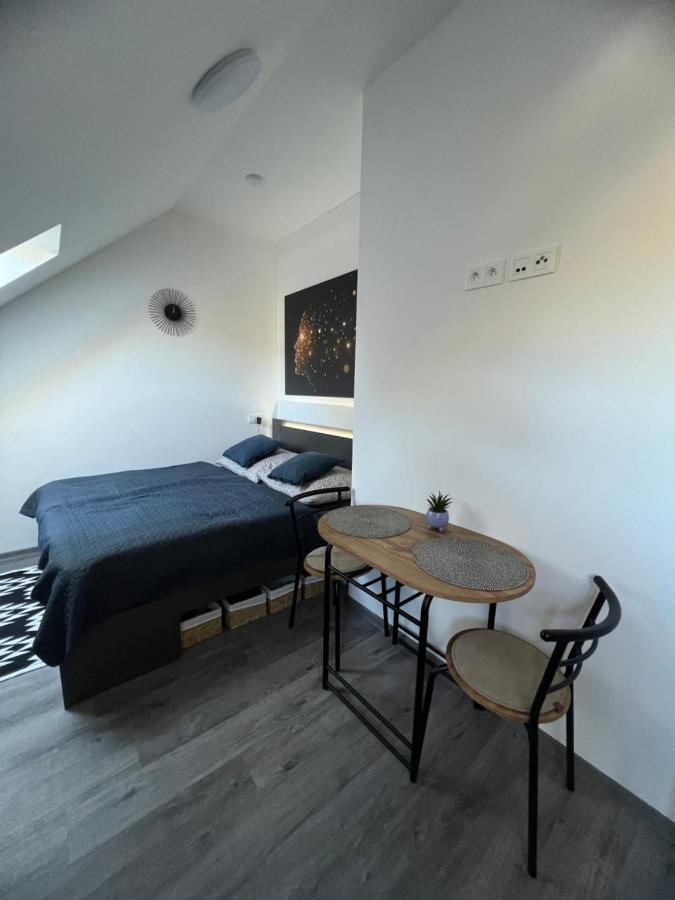 Hobiti Apartman - Frodo Černá v Pošumaví Zewnętrze zdjęcie
